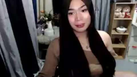 Mikka online show from July 2026 04:44:02 PM
