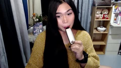Mikka online show from July 2026 04:22:01 PM