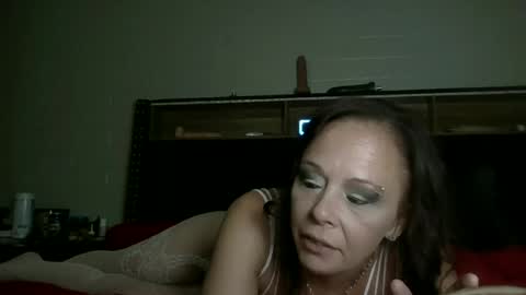 Snapshot of queenofmen33 chatting on June 2026 08:12:02 AM queenofmen33 online show from June 2026 08:12:02 AM