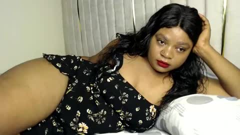 Snapshot of queenofsouls chatting on December 2024 04:44:01 AM . online show from December 2024 04:44:01 AM