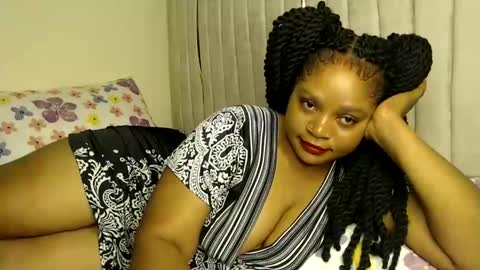 Snapshot of queenofsouls chatting on December 2024 05:18:02 PM . online show from December 2024 05:18:02 PM