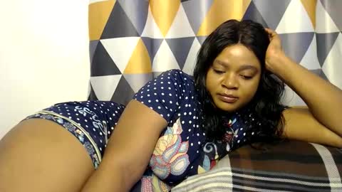 Snapshot of queenofsouls chatting on November 2025 04:59:02 AM . online show from November 2025 04:59:02 AM