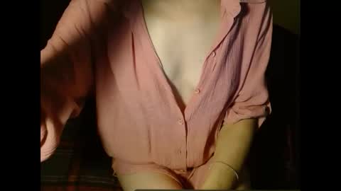 queenoftenderness online show from February 2025 05:12:01 PM