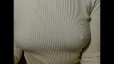 queenoftenderness online show from April 2026 07:55:01 PM