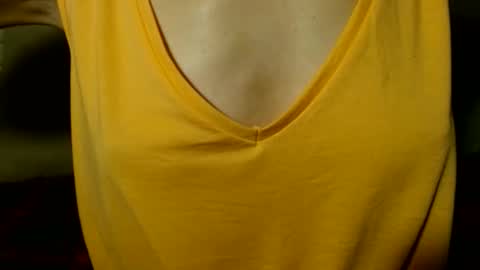 queenoftenderness online show from May 2026 07:33:02 PM