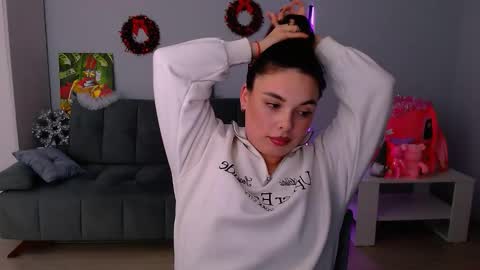 Patricia online show from December 2025 06:04:01 PM