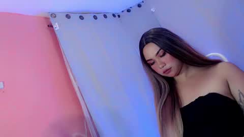 QUEEN online show from January 2025 11:54:02 AM