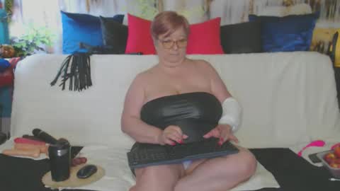 QueenPammy online show from May 2026 06:21:03 AM