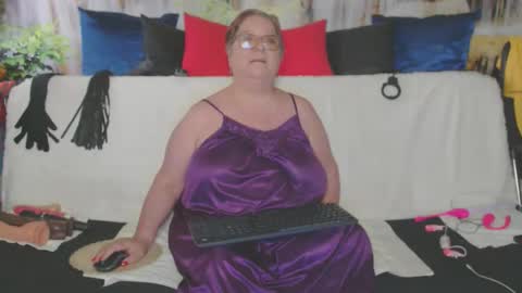 QueenPammy online show from May 2026 04:40:01 AM