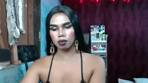 queenpinayebony_xx online show from March 2026 02:17:01 PM