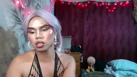 queenpinayebony_xx online show from May 2026 06:24:01 PM