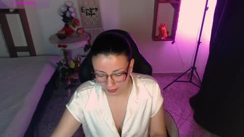 queenrose94 online show from March 2026 12:39:02 PM