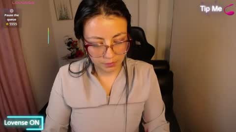 queenrose94 online show from July 2026 09:14:02 PM