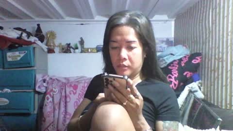 Snapshot of queenstefhanie chatting on February 2026 12:10:01 PM stephanie online show from February 2026 12:10:01 PM