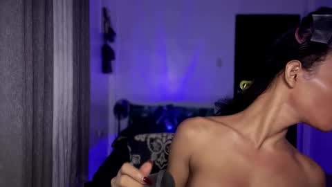 ValentinaMoone online show from October 2025 01:53:02 AM