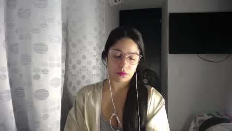 Paola online show from March 2026 04:40:01 AM