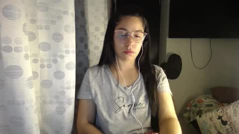 Paola online show from May 2026 03:24:02 AM