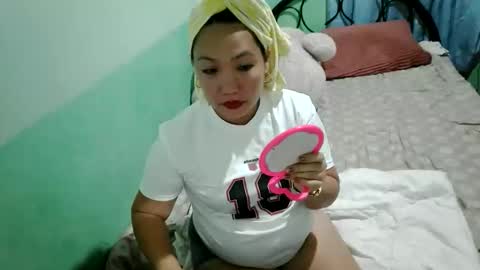 Snapshot of quelly40 chatting on February 2026 06:33:02 AM quelly40 online show from February 2026 06:33:02 AM