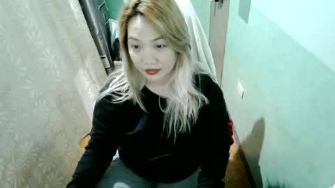 quelly40 online show from July 2026 06:59:01 PM