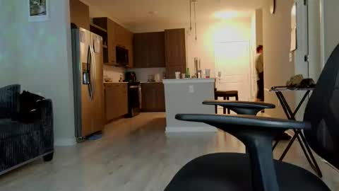 Snapshot of questionsfordays chatting on March 2026 09:37:02 PM DaddyDreams online show from March 2026 09:37:02 PM