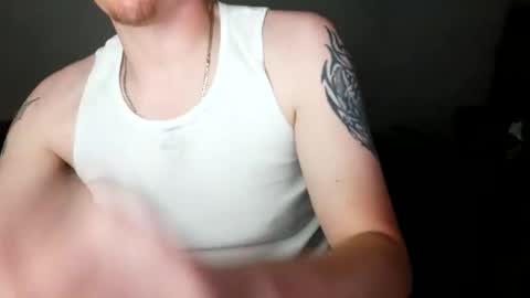 Snapshot of questionsfordays chatting on June 2026 09:45:02 AM DaddyDreams online show from June 2026 09:45:02 AM