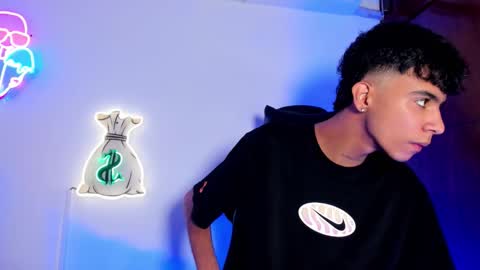 quetzal_coatl_ online show from November 2025 08:53:01 PM