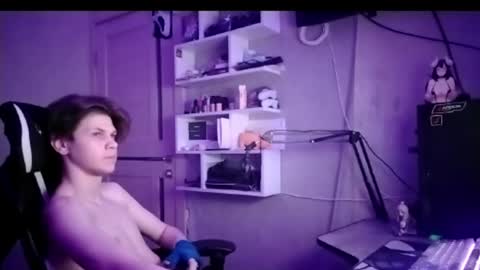 Snapshot of quiet_sh chatting on February 2026 12:26:01 AM quiet_sh online show from February 2026 12:26:01 AM