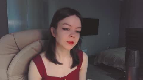 Snapshot of quietluxury chatting on June 2026 10:53:02 AM quietluxury online show from June 2026 10:53:02 AM