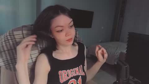 Snapshot of quietluxury chatting on July 2026 11:07:01 AM quietluxury online show from July 2026 11:07:01 AM