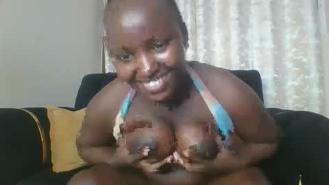 Snapshot of quinn_ce_ chatting on November 2025 01:33:02 PM quinn_ce_ online show from November 2025 01:33:02 PM