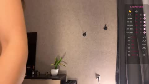 Next stream  December 1 FANSLY Loxrye online show from March 2025 05:47:01 PM