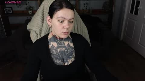 Snapshot of qwertyannie_lbo chatting on April 2026 04:05:01 PM qwertyannie_lbo online show from April 2026 04:05:01 PM