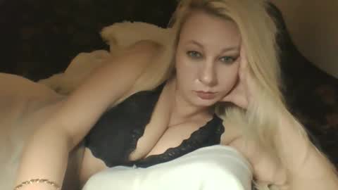 Snapshot of qwertyuio71919 chatting on February 2026 05:17:02 PM qwertyui online show from February 2026 05:17:02 PM