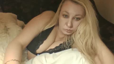 Snapshot of qwertyuio71919 chatting on February 2026 11:17:01 AM qwertyui online show from February 2026 11:17:01 AM