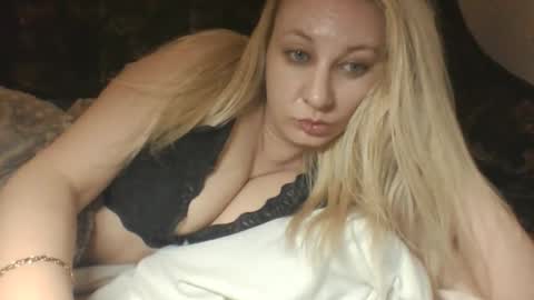 Snapshot of qwertyuio71919 chatting on February 2026 11:23:01 PM qwertyui online show from February 2026 11:23:01 PM