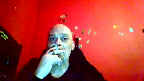 qwertyuiop22348015 online show from April 2026 06:27:01 PM