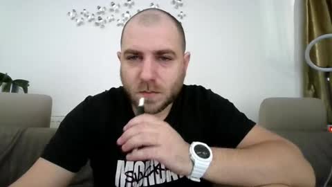 Snapshot of r0bila chatting on March 2025 07:08:02 AM R0bila online show from March 2025 07:08:02 AM