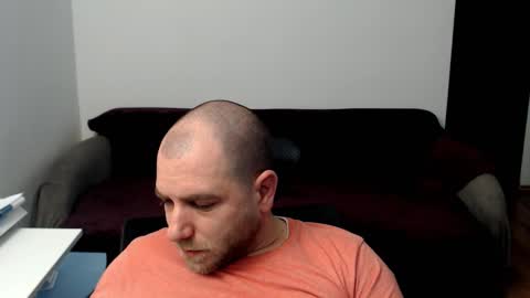 Snapshot of r0bila chatting on December 2025 11:45:02 PM R0bila online show from December 2025 11:45:02 PM