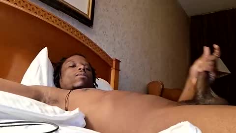 Snapshot of r0mm1354 chatting on April 2026 06:51:01 AM r0mm1354 online show from April 2026 06:51:01 AM