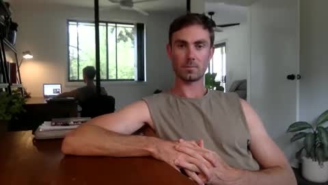 Snapshot of r3ve_ chatting on February 2026 02:08:01 AM T online show from February 2026 02:08:01 AM