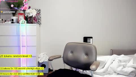 - online show from September 2025 04:58:01 AM