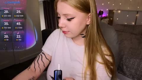 Rebecca  Becc online show from September 2025 04:06:01 PM