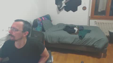 Snapshot of raccon68 chatting on December 2024 06:05:02 PM Raccoon68 online show from December 2024 06:05:02 PM