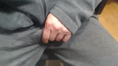 Snapshot of raccon68 chatting on January 2025 03:36:02 PM Raccoon68 online show from January 2025 03:36:02 PM