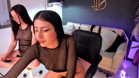 Snapshot of rachel_es chatting on December 2024 08:58:02 PM RACHEL ES online show from December 2024 08:58:02 PM