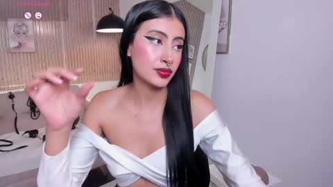 RACHEL ES online show from December 2025 06:00:01 AM