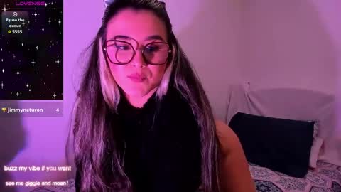 Snapshot of rachel_fo chatting on December 2024 08:13:01 PM Rachel Foss online show from December 2024 08:13:01 PM