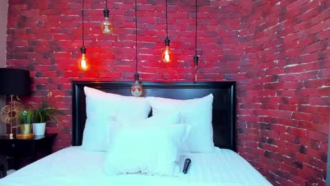 Snapshot of rachel_quinn_ chatting on February 2025 04:51:02 AM rachel_quinn_ online show from February 2025 04:51:02 AM