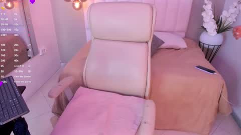 Snapshot of rachel_ross07 chatting on February 2026 09:32:01 PM Mariana online show from February 2026 09:32:01 PM