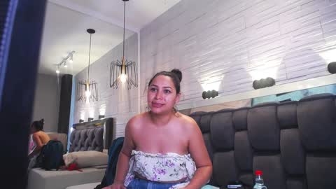 Snapshot of rachel_westt chatting on January 2025 12:31:02 AM RACHEL online show from January 2025 12:31:02 AM